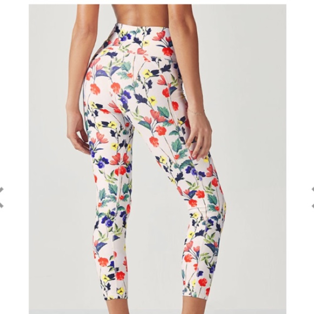 Fabletics High Waisted Floral Print 🌸
